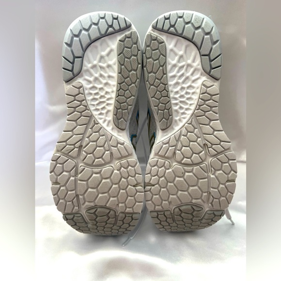 New Balance Sneakers - Picture 7 of 7